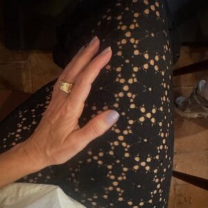 Małgorzata Kożuchowska Instagram - Choć od dawna nie chodzę już do szkoły to zawsze kiedy kończą się wakacje jest mi smutno…🥹. A może trochę je jeszcze przedłużyć…? #wakacje #back #school #finish