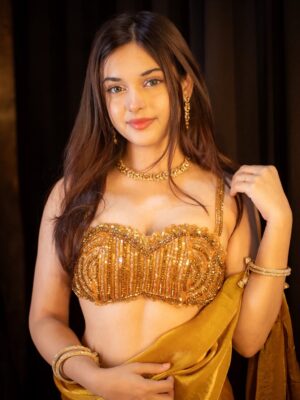 Mahek Syed Instagram - Happy Diwali ✨
.
.
.
.
.

#diwali #diwalivibes✨❤️ #saree