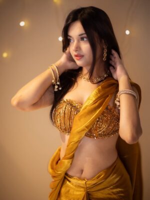 Mahek Syed Instagram - Happy Diwali ✨
.
.
.
.
.

#diwali #diwalivibes✨❤️ #saree