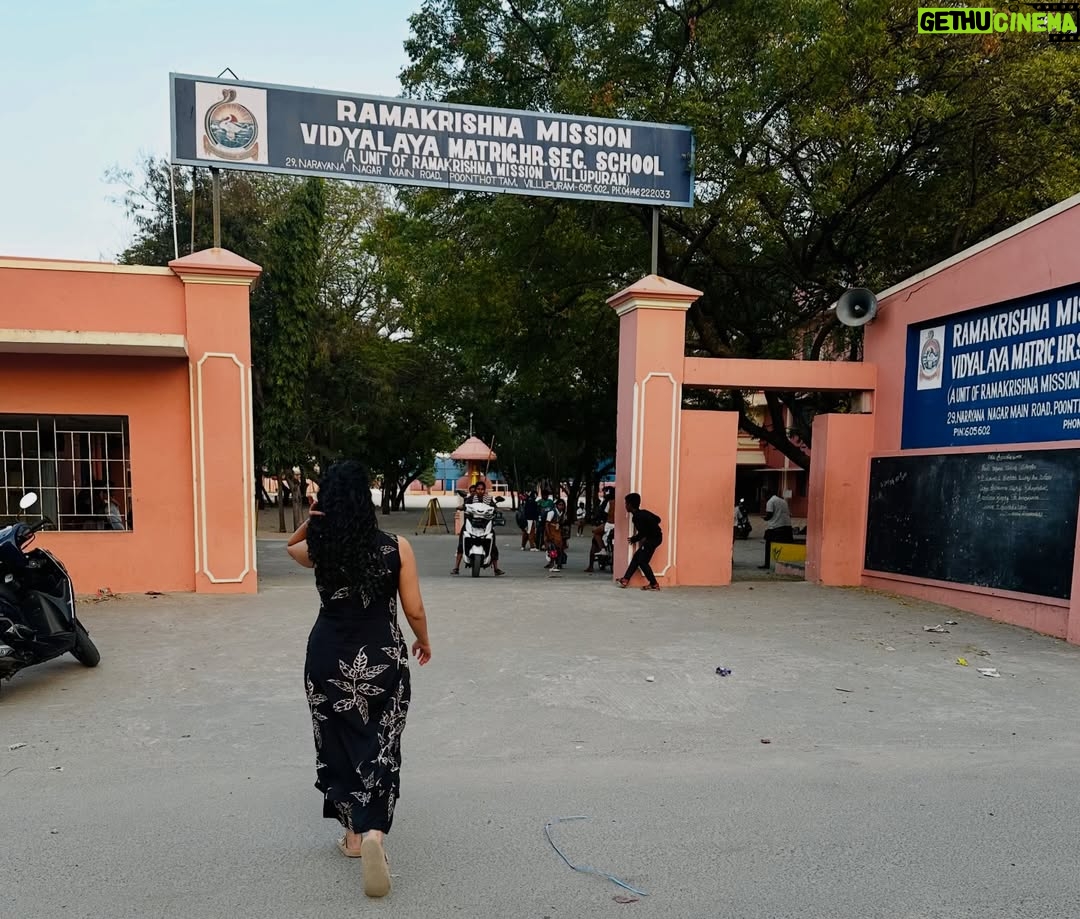 Maheswari Yayathiraj - 14.1K Likes - The happiness in my face says everything 🥰.The place where I experienced a roller coaster ride filled with all emotions.

#nostalgia #myschool #nostalgicmoments