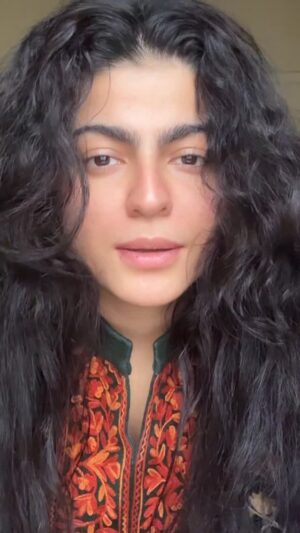 Mahi Sharma Instagram - MAKE YOUR REELS ON THIS SOUND I WILL SHARE THE BEST ONE 🧿♥️
.
.
.
.
#mahisharma #itsmahisharma #trending #punjabisongs #reels #instagram #punjabisuits #maahidimehfil #newsong #post