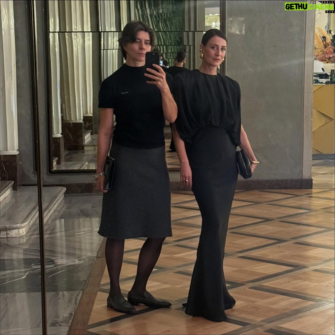 Maja Ostaszewska - 2.3K Likes - To było tak wielkie szczęście i zaszczyt móc obcować z geniuszem muzyki  Fryderyka Chopina i podziwiać talent wybitnych pianistów na żywo,  podczas XIX Konkursu Chopinowskiego. Czas się zatrzymał. Niesamowita atmosfera @warsawphil Oczekiwanie na werdykt po finałowym etapie… Uroczysty koncert finalistów w @operanarodowa
Gratulacje dla Wszystkich genialnych artystów. Moje laickie serce skradły @shiori_klavier @tianyao_lyu @zitong_wang Wiliam Yang Przepięknie grali Polacy @piotr_alexewicz @yehudapiano Specjalne gratulacje dla zwycięzcy, wspaniałego @ericlupianist Jego niezwykle  skromna reakcja na decyzje Jury była poruszająca. Dziękuję cudownej Orkiestrze @warsawphil pod batutą maestro @boreyko_andrey Dziękuję @chopininstitute a także @tvp_kultura za relacje na żywo. Dziękuję wszystkim komentatorom. Będę bardzo tęsknić i już czekam na kolejną edycję ❤️

It was such an immense joy and honor to experience the genius of Fryderyk Chopin’s music and to admire the extraordinary talent of the pianists performing live during the 19th International Chopin Competition. Time truly stood still. The atmosphere at the @warsawphil was incredible — the anticipation before the verdict after the final stage… Gala Concert of the Laureates. Congratulations to all the brilliant artists!

My humble heart was especially captured by @shiori_klavier, @tianyao_lyu, @zitong_wang, and William Yang. The Polish pianists @piotr_alexewicz and @yehudapiano played beautifully as well.

Special congratulations to the winner, the wonderful @ericlupianist — his remarkably modest reaction to the Jury’s decision was deeply touching.

Thank you to the wonderful Orchestra @warsawphil under the baton of maestro @boreyko_andrey. Thank you to the @chopininstitute
I will miss it dearly and am already looking forward to the next edition.
#chopincompetition #chopin2025 @chopininstitute @warsawphil @operanarodowa