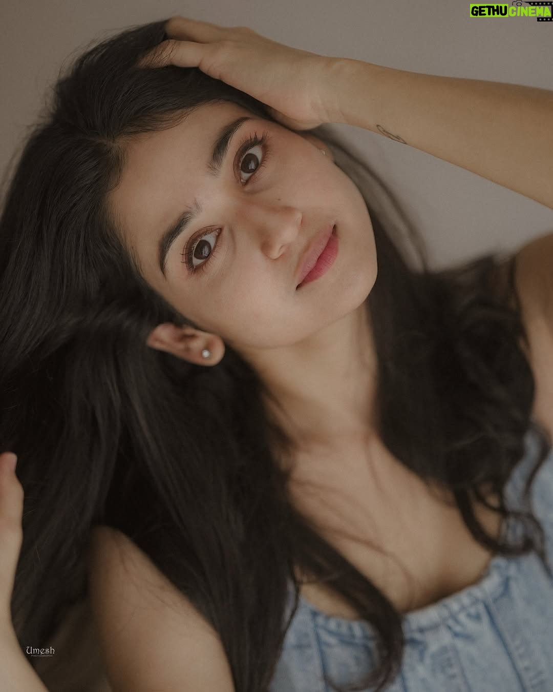 Malaika Vasupal - 164.2K Likes - 🤍🦢
 Couldn’t pick one 💁🏻‍♀️

Nimma fav photo yavdu ??☺️🙈

#malaika #post #candid #candidphotography #leela #loveyourself #bluesky #trend #kannada