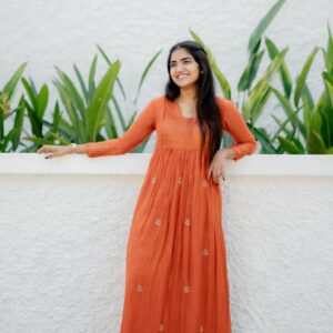 Malavika Manoj Instagram - 🍂

.
.
.

@labin_shn 📸
@belairstore.in 👗