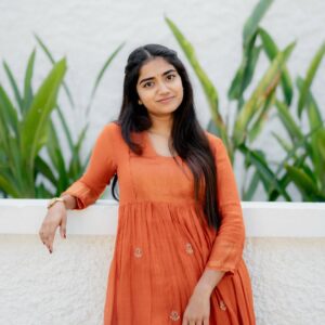 Malavika Manoj Instagram - 🍂

.
.
.

@labin_shn 📸
@belairstore.in 👗