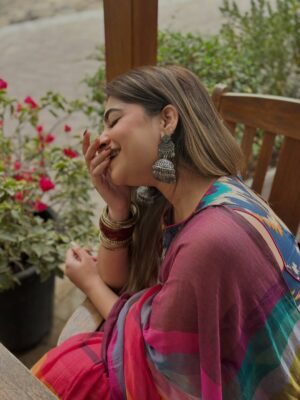 Malavika Sreenath Instagram - A girl in a sari and that too in a Mustang. Need I say more? 😮‍💨🐝