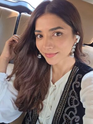 Malhaar Rathod Instagram - Selfies & Scenes lately 📸