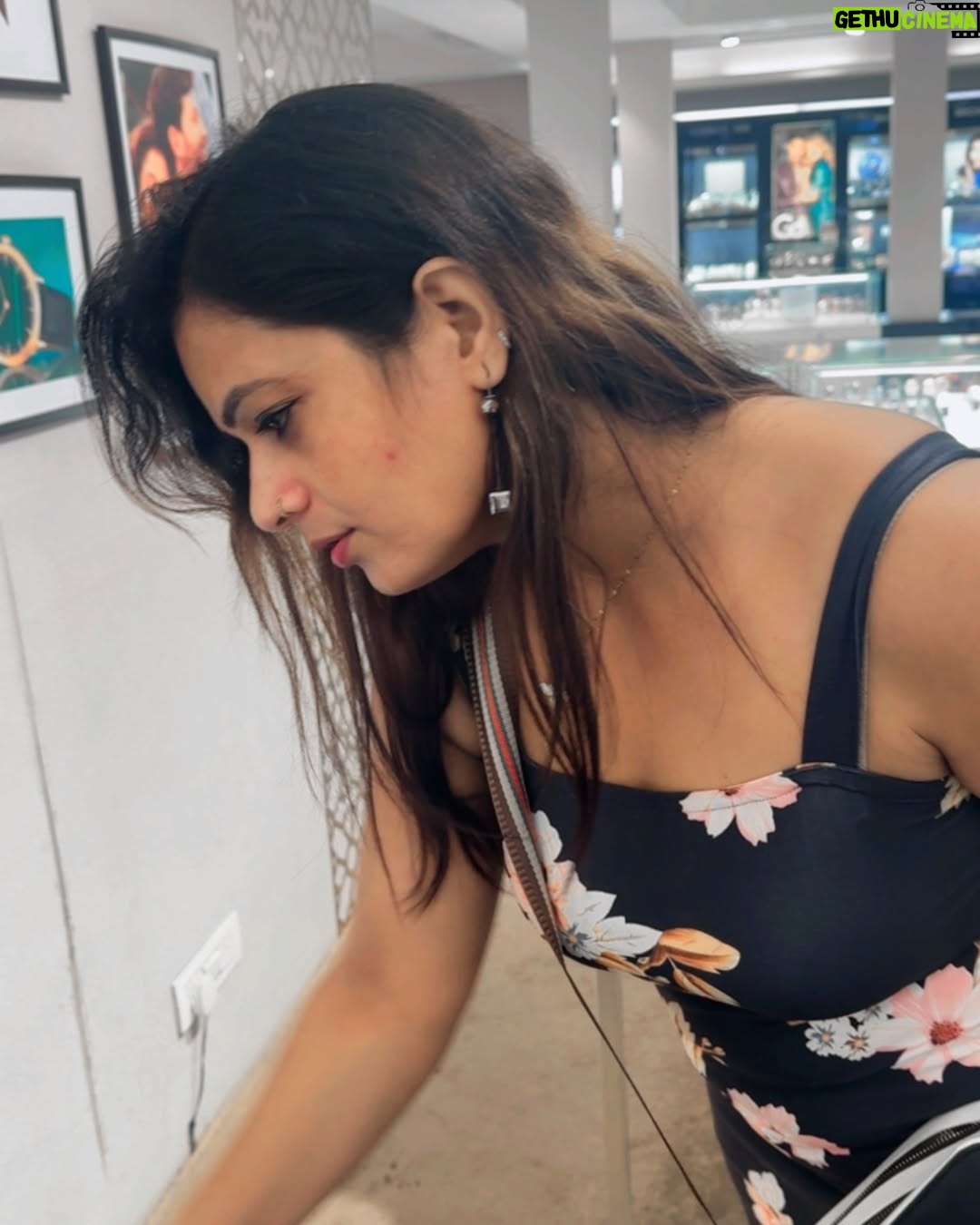 Malvika Tomar - 3.3K Likes - Bless from universe….thanks @titanwatchesindia for inviting me and for gifting me such a precious watch……Thank you everyone for your sweet wishes and love ❤️