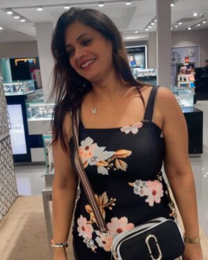 Malvika Tomar Instagram - Bless from universe….thanks @titanwatchesindia for inviting me and for gifting me such a precious watch……Thank you everyone for your sweet wishes and love ❤️