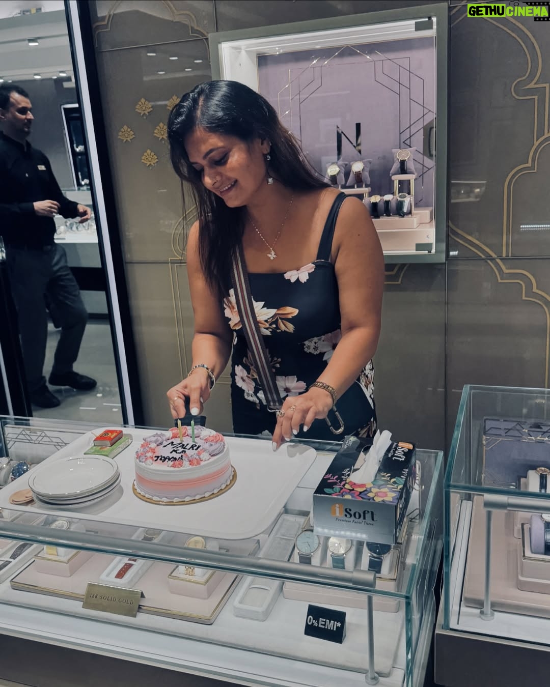 Malvika Tomar - 3.3K Likes - Bless from universe….thanks @titanwatchesindia for inviting me and for gifting me such a precious watch……Thank you everyone for your sweet wishes and love ❤️
