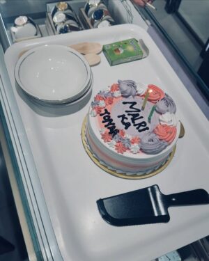 Malvika Tomar Instagram - Bless from universe….thanks @titanwatchesindia for inviting me and for gifting me such a precious watch……Thank you everyone for your sweet wishes and love ❤️
