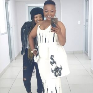 Manaka Ranaka Instagram - Bengi nje ke #SAFTAs #SAFTAs16 #BestActressInATvSoap #SAFTANominee #SAFTAWinner #LeadingLady #Thespian #ManakaRanaka #GenerationsTheLegacy #SABC1 #Mzansi4Sho
👗 @lindo_mnguni
💄 @makeup_by_soffie