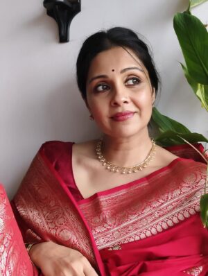 Manasi Salvi Instagram - Auspicious Navratri & Red Banarasi

14 glorious years to this enchanting Banarasi @nallisilksarees.
NeckPiece @disha.agarwal gifted with love ❤️