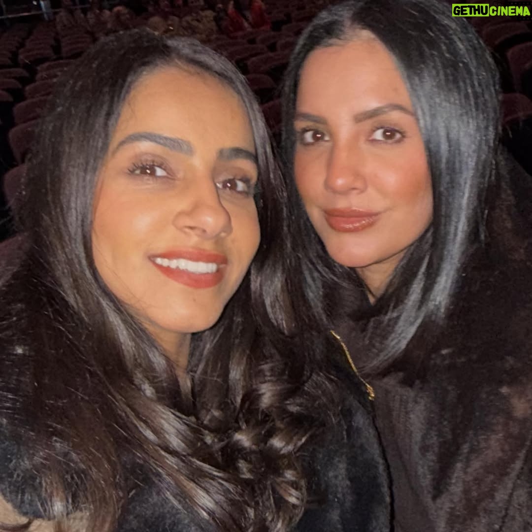 Mandip Gill - 3 Likes - Second half of 2025.  Chicago, Canada, Cake and Cuddles. And another move 🙏🏼