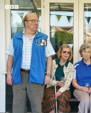 Mandip Gill Instagram - Debbie’s got a plan. It’s illegal. It’s brilliant. 🔦🤫
#CanYouKeepASecret coming soon to #iPlayer
Debbie isn’t actually a widow and William didn’t really die... he was just mistakenly declared dead and the two retirees found themselves staring down the barrel of an opportunity too good to pass up. Just a few months hiding out in the loft waiting for the life insurance to pay out and then they can live out their golden years in peace.”