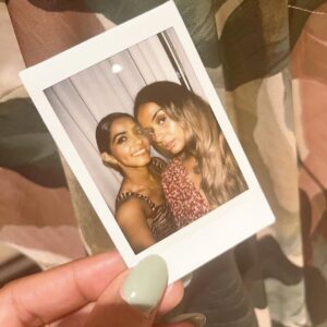 Mandip Gill Instagram - 2022… been making lemonade with the ones I love, old and new! Thank you 🙏🏾🤍🙏🏾 Take more pictures with me @mani_bop please.
