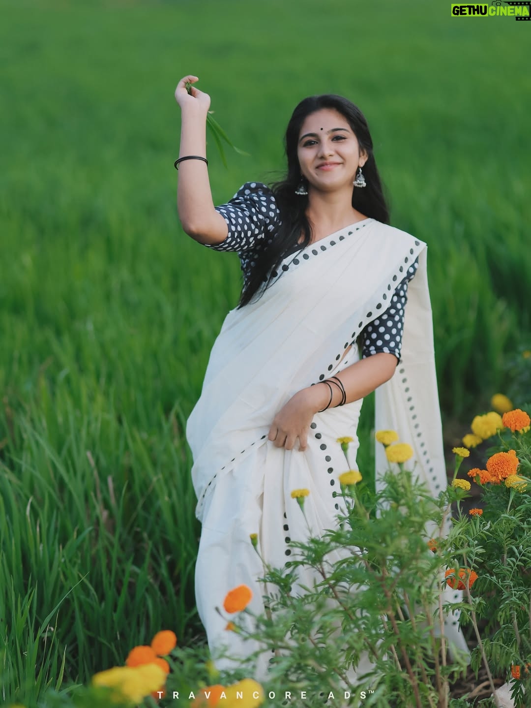 Maneesha Mahesh - 14.9K Likes - 🌼🌼🌼 
📸 @travancoreads