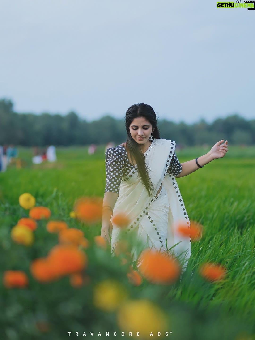 Maneesha Mahesh - 14.9K Likes - 🌼🌼🌼 
📸 @travancoreads