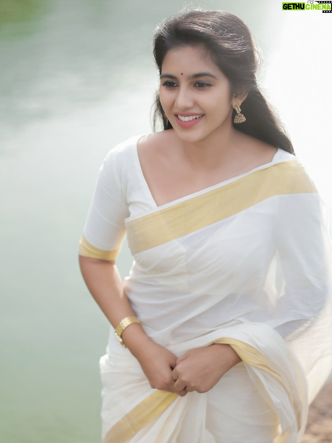 Maneesha Mahesh - 70.4K Likes - 🤍🤍🤍
📸 : @houseofchroniclez