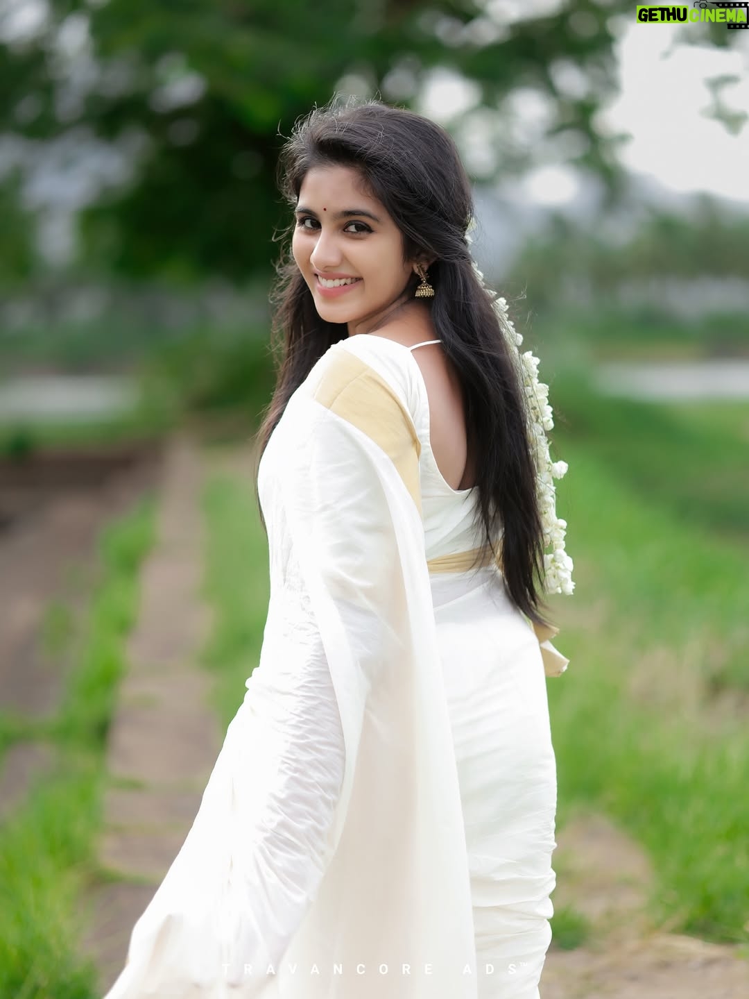 Maneesha Mahesh - 70.4K Likes - 🤍🤍🤍
📸 : @houseofchroniclez