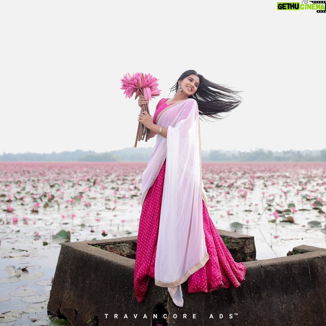 Maneesha Mahesh - 76K Likes - ✨🫰🏻🌷
📸 @houseofchroniclez