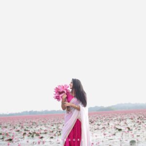 Maneesha Mahesh Instagram - ✨🫰🏻🌷
📸 @houseofchroniclez