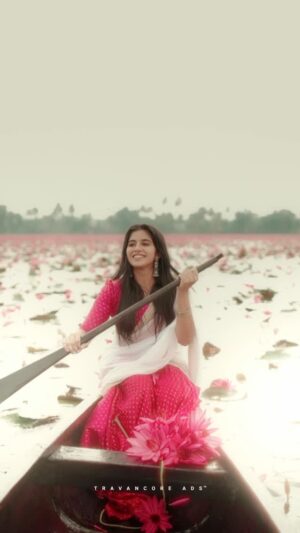 Maneesha Mahesh Instagram - šøOpen the bloom of your heart and become a gift of beauty to the world.š·
š„: @houseofchroniclez
Editing @abhinanth_rnair
