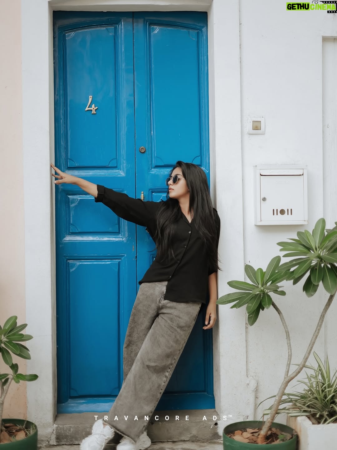 Maneesha Mahesh - 63.2K Likes - 🖤 

📸 @houseofchroniclez