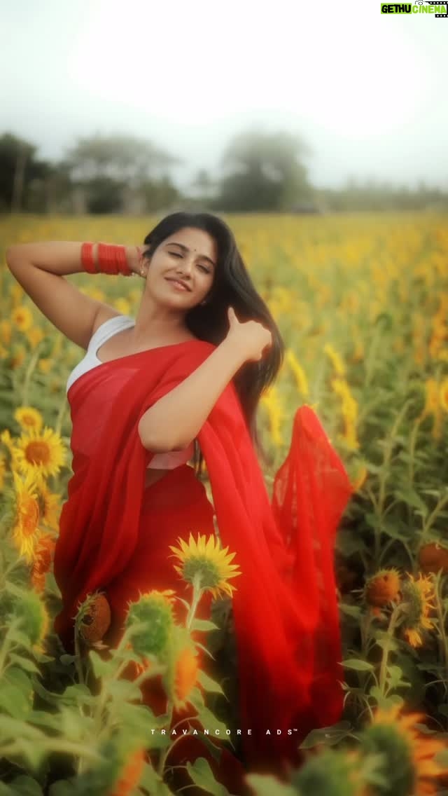 Maneesha Mahesh - 37.4K Likes - Shine with grace ✨
📸 @houseofchroniclez 
Editing: @abhinanth_rnair
