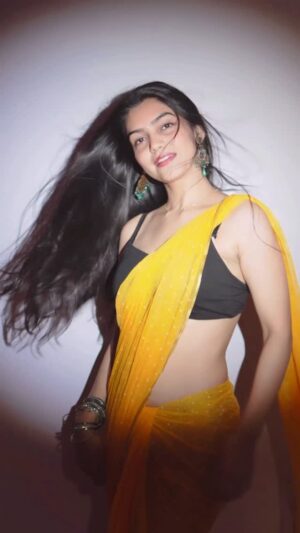 Manisha Sati Instagram - Quick one, no prep—just me 🎥💁‍♀️

#manishasati