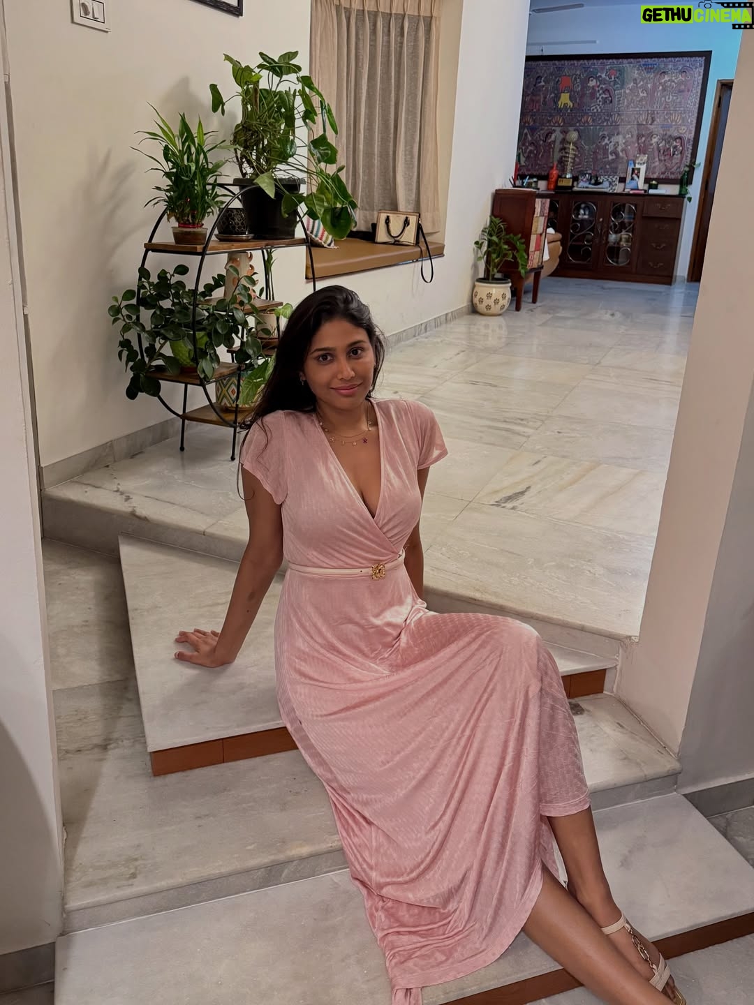 Manisha Yadav - 13.2K Likes - Have a “Peachy weekend”😁