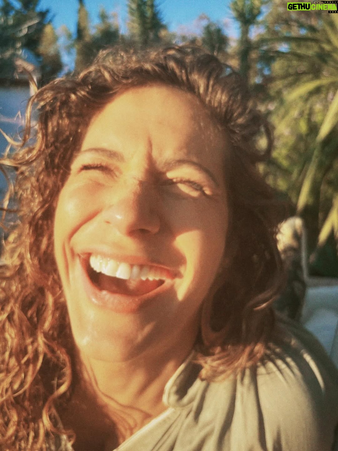 Manon Azem - 8.3K Likes - La vie 🤍 
Mélange d’amour, de gras, de kiff et de 🇵🇸 
Al hamdoullilah