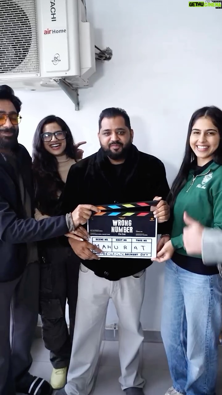 Manpreet Dolly - 1.6K Likes - Mahurat of Wrong Number 🎬
Blessed & Ready to Roll 🙏

#wrongnumber #bumblebee #pollywood #punjab #punjabicinema
