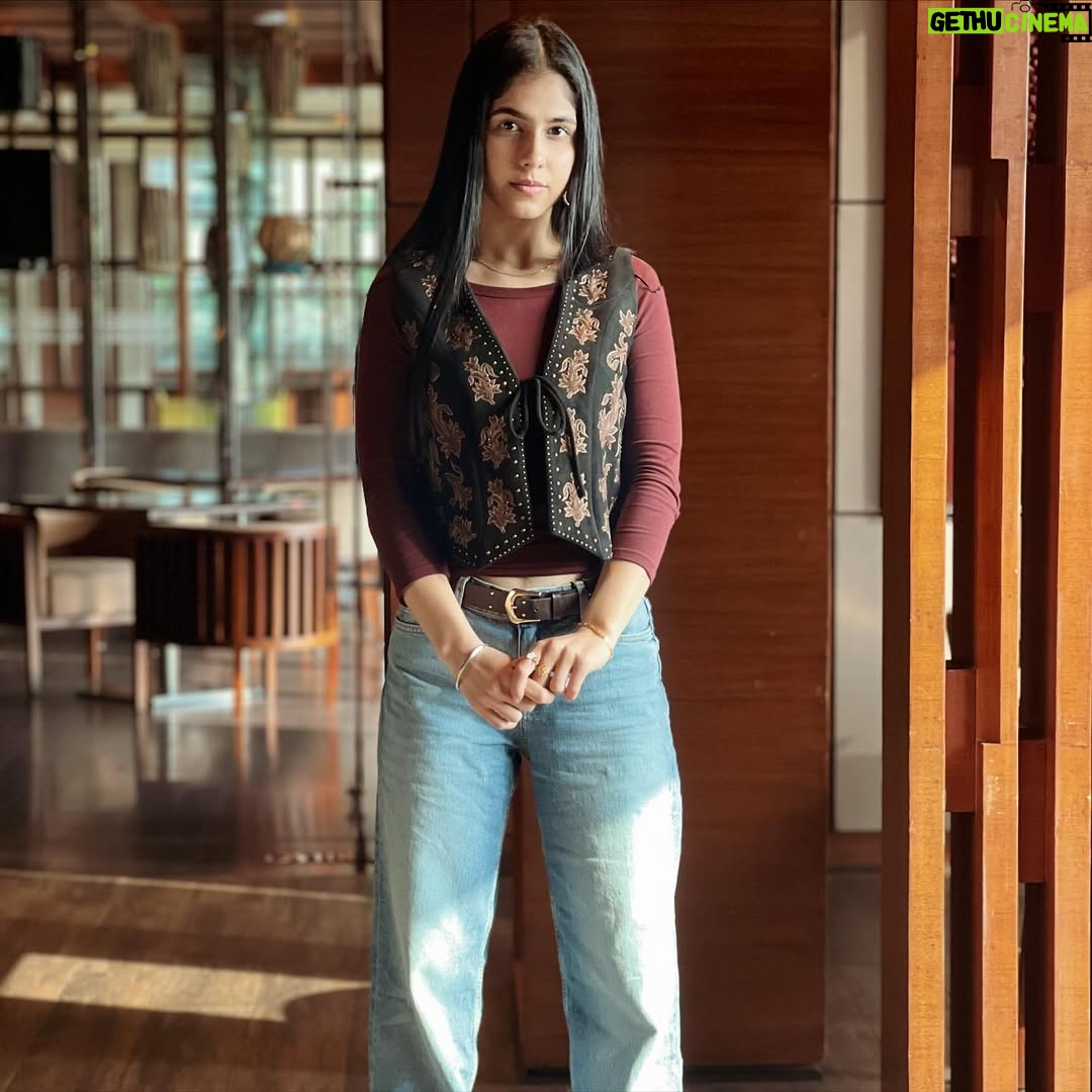 Manpreet Dolly - 1.7K Likes - ♥️
.
.
.
#apsara #jaani #wow #beautiful #beautifulgirl #lovingyou #loveyourself #lovethisgirl #beautifulgirls #iloveyou #beautyqueen