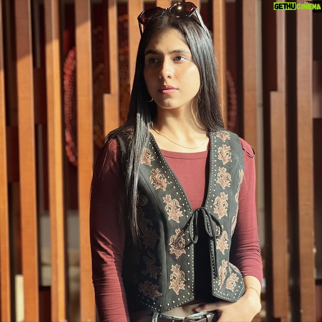 Manpreet Dolly - 1.7K Likes - ♥️
.
.
.
#apsara #jaani #wow #beautiful #beautifulgirl #lovingyou #loveyourself #lovethisgirl #beautifulgirls #iloveyou #beautyqueen