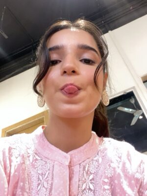 Mansi Bhanushali Instagram - Unfiltered proof that I’m the drama and the comic relief
🤜🏼🤛🏻
