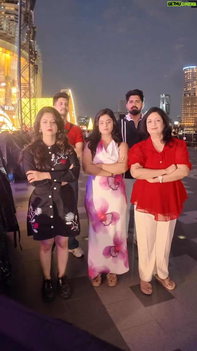 Mansi Joshi - 18.4K Likes - Dhu - ran - dhar at iconsiam mall Bangkok

#incharajoshi #mansijoshi #dhurandhar #balochesher #akshayekhanna

(Dhurandhar , akshayekhanna , sher-e-baloch , viral , trending, instareel , cute , family , sisters , joshi sisters , , dance , Thailand , iconsiam )