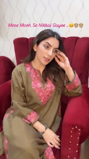 Mansi Sharma Instagram - Caption Aap He Bata do ? #FunnyReel #Insta #InstaTrending #ThankYouRabbJiForEverything 🙏🙏