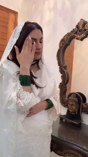 Mansi Sharma Instagram - Baat Toh Sach Hai 😂😂 Saasu Maa 🙊🙊 #FunnyReel #Insta #InstaTrending #ThankYouRabbJiEverything 🙏🙏