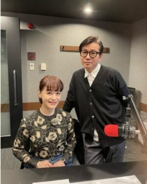 Mao Daichi Instagram - 写真は、
フミヤくんのコンサート「FUTATABI」
北海道公演へ行った時の写真です❣️
あの日の感動が今も忘れられず心に蘇ります🎵

ONとOFFとのギャップ❣️
その意外性が最大の魅力のフミヤくんと
初めてラジオでご一緒しました‼️
家族ぐるみで仲良くさせていただいているので
二人共リラックスして
色々なことをお喋りしちゃいました😓
どうぞお楽しみに…（＾Ｏ＾☆♪

#TOKYOFM
#TOKYOSPEAKEASY.
#12月11日#25時
#藤井フミヤ　#楽しいひととき
#大地真央
#MAODAICHI