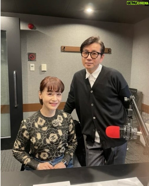 Mao Daichi - 12.7K Likes - 写真は、
フミヤくんのコンサート「FUTATABI」
北海道公演へ行った時の写真です❣️
あの日の感動が今も忘れられず心に蘇ります🎵

ONとOFFとのギャップ❣️
その意外性が最大の魅力のフミヤくんと
初めてラジオでご一緒しました‼️
家族ぐるみで仲良くさせていただいているので
二人共リラックスして
色々なことをお喋りしちゃいました😓
どうぞお楽しみに…（＾Ｏ＾☆♪

#TOKYOFM
#TOKYOSPEAKEASY.
#12月11日#25時
#藤井フミヤ　#楽しいひととき
#大地真央
#MAODAICHI