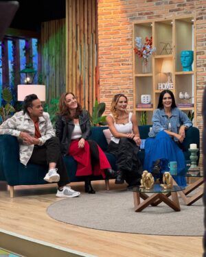 Marcela Posada Instagram - Así es pasar una mañana junto a El cuartel de las feas y Calibre 50 en Buen día Colombia 😍✨
¿Cuál fue tu momento favorito de nuestra emisión de viernes? ❤️ Te leemos 👇