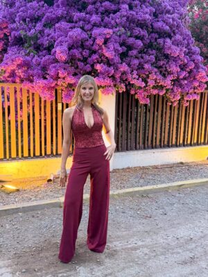 Marcela Sabat Instagram - Tremendo matrimonio se mandaron ¡Felicidades @katherine_echaiz y Javier! Todo increíble 🚀 Los queremos ❤️

💃Me creo lo máximo 😅 con mi outfit @claraedwards_