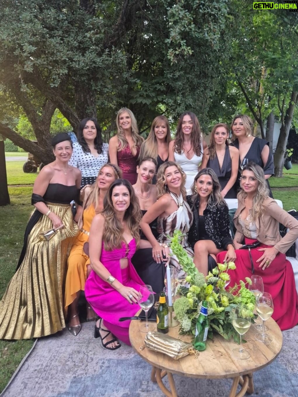 Marcela Sabat - 1.7K Likes - Tremendo matrimonio se mandaron ¡Felicidades @katherine_echaiz y Javier! Todo increíble 🚀 Los queremos ❤️

💃Me creo lo máximo 😅 con mi outfit @claraedwards_