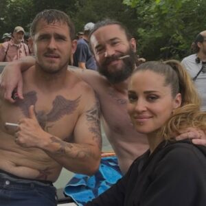 Margarita Levieva Instagram - Some bts for the finale tonight!!
I bow down to everyone infront and behind the camera on this one. What a team.
#task
#bradingelsby
#hbo
(We had no fun at all in the tattoo trailer)
