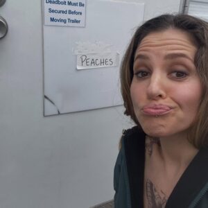 Margarita Levieva Instagram - Some bts for the finale tonight!!
I bow down to everyone infront and behind the camera on this one. What a team.
#task
#bradingelsby
#hbo
(We had no fun at all in the tattoo trailer)