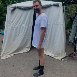 Margarita Levieva Instagram - Some bts for the finale tonight!!
I bow down to everyone infront and behind the camera on this one. What a team.
#task
#bradingelsby
#hbo
(We had no fun at all in the tattoo trailer)