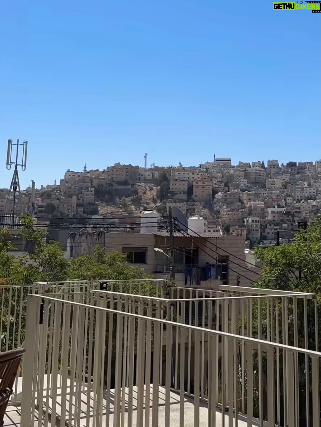 Margo Haddad - 101 Likes - ما أجمل هذه البيوت
تدخُلها
فتشعر أن المكان ثابت
وأنك العابر فقط#بيت الرمان #جبل عمان #margo #margohaddad#jordan
