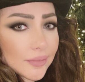 Margo Haddad Instagram - "أميل كثيراً إلى أولئك الذين يحبّون الفن والسفر
الذين يملكون خيالاً واسعاً وأفكاراً عذبة، أرواحهم خفيفة يطرب لها الجميع،
الذين يحبّون طريق المغامرات حتى وإن كانت طويلة، لا يستسلمون،
الذين يحبّون الناس حباً صادقاً بعيداً عن مصالحهم".