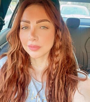 Margo Haddad Instagram - "يمكن حتى لتغريد العصافير، لبرهة، أن يصيّر العالم كله سماءً داخلنا، لشعورنا أن العصفور لا يفرق بين قلبه وقلب العالم."
— راينر ماريا ريلكه